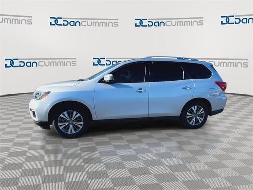2020 Nissan Pathfinder SL