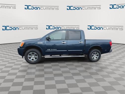 2015 Nissan Titan SV