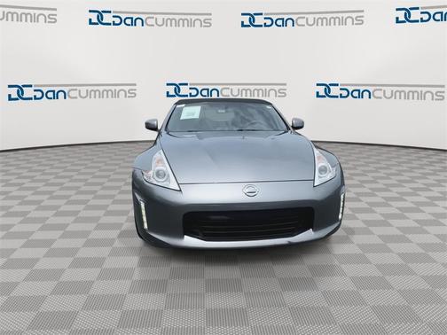 2016 Nissan 370Z Touring