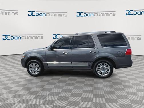 2014 Lincoln Navigator Base