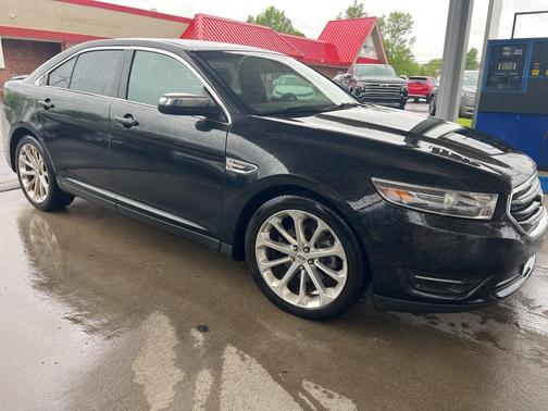2015 Ford Taurus Limited