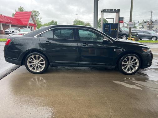2015 Ford Taurus Limited