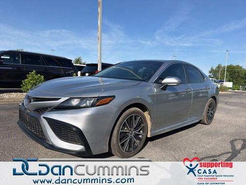 Celestial Silver Metallic 2024 Toyota Camry SE