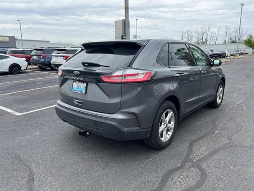 2021 Ford Edge SE