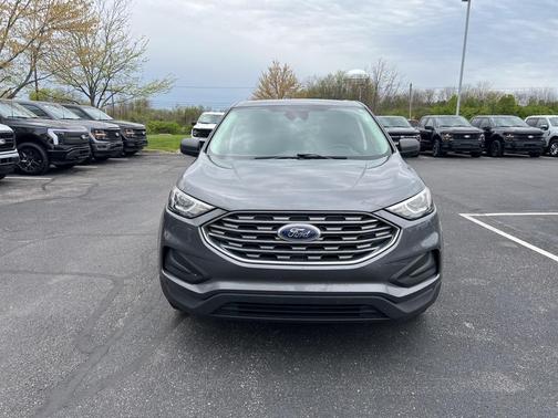 2021 Ford Edge SE