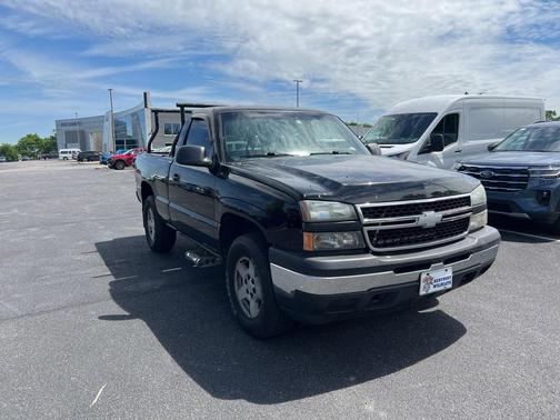2006 Chevrolet Silverado 1500 LS
