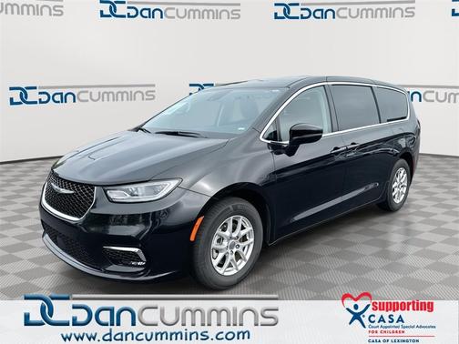 2023 Chrysler Pacifica Touring-L