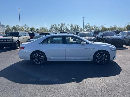 2018 Lincoln Continental Reserve
