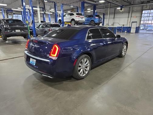 2015 Chrysler 300C Platinum