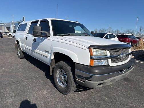 2004 Chevrolet Silverado 2500 LT Crew Cab