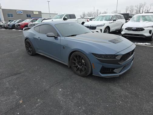 2024 Ford Mustang Dark Horse