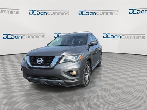 2017 Nissan Pathfinder Platinum