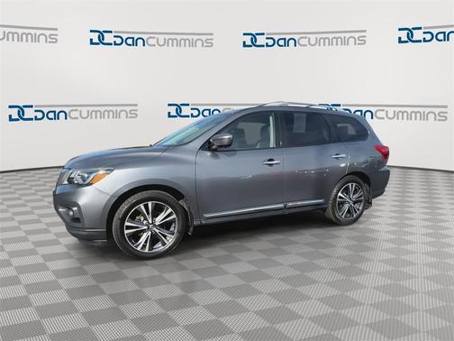 2017 Nissan Pathfinder Platinum