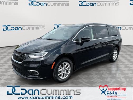 2023 Chrysler Pacifica Touring-L