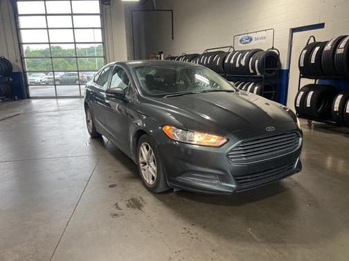 2015 Ford Fusion SE