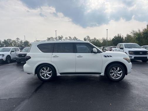 2012 INFINITI QX56 Base