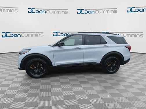 Space White Metallic 2026 Ford Explorer Tremor