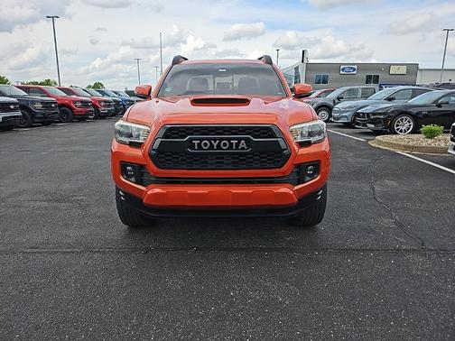 2016 Toyota Tacoma SR5