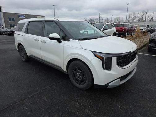 2025 Kia Carnival LXS