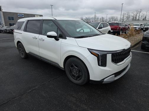 2025 Kia Carnival LXS