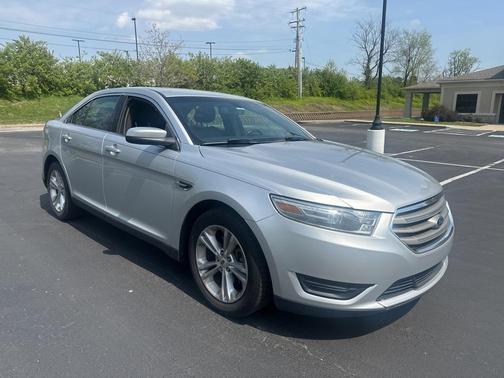 2013 Ford Taurus SEL