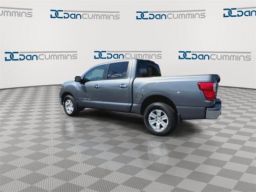 2018 Nissan Titan SV