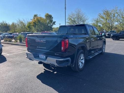 2021 GMC Sierra 1500 SLT