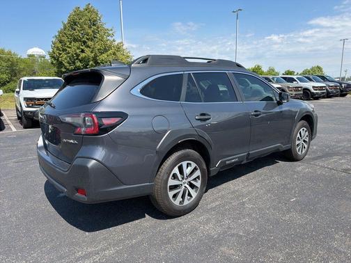 Magnetite Gray Metallic 2024 Subaru Outback Premium