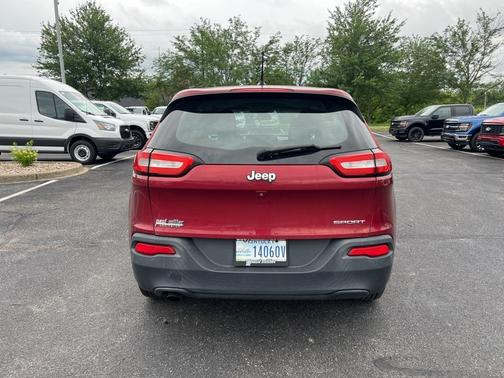 2015 Jeep Cherokee Sport