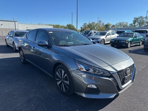 2022 Nissan Altima 2.5 SV