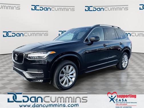 2017 Volvo XC90 T6 Momentum