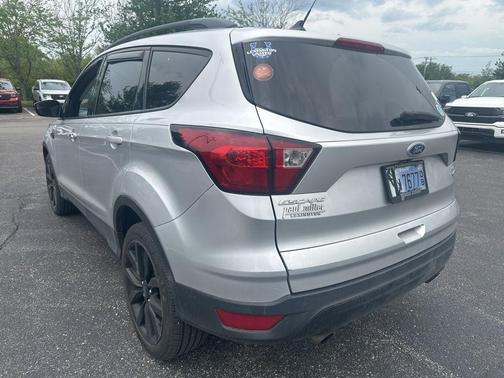 Ingot Silver 2019 Ford Escape SE