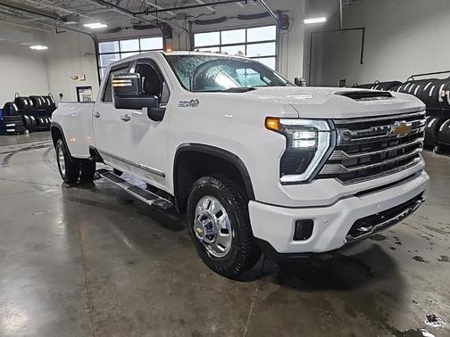 2025 Chevrolet Silverado 3500 High Country