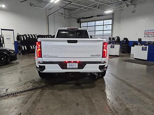 2025 Chevrolet Silverado 3500 High Country