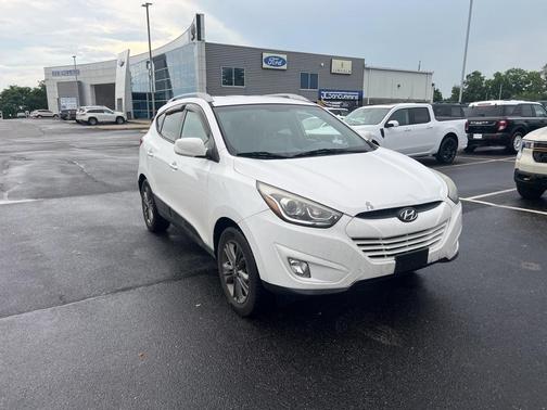 2015 Hyundai TUCSON SE