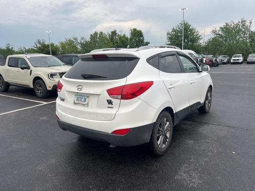 2015 Hyundai TUCSON SE