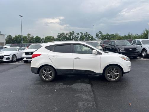 2015 Hyundai TUCSON SE