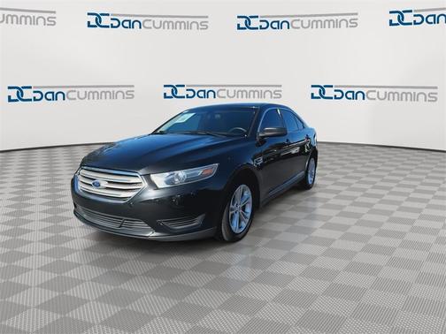 2015 Ford Taurus SE