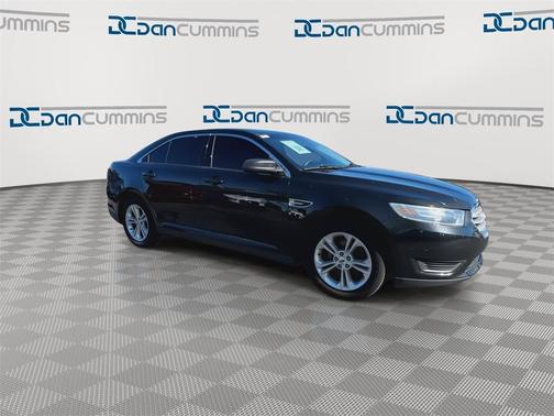 2015 Ford Taurus SE