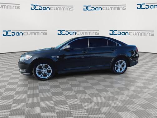 2015 Ford Taurus SE
