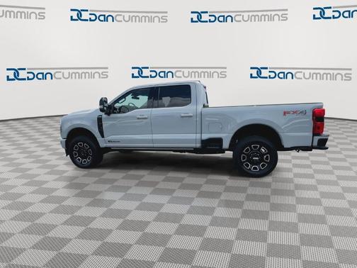 Avalanche 2026 Ford F-350 Platinum