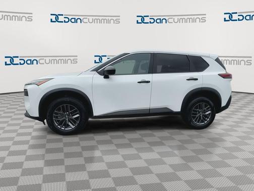 Glacier White 2023 Nissan Rogue S