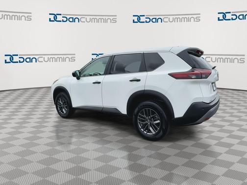 Glacier White 2023 Nissan Rogue S