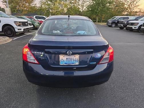 2012 Nissan Versa 1.6 S
