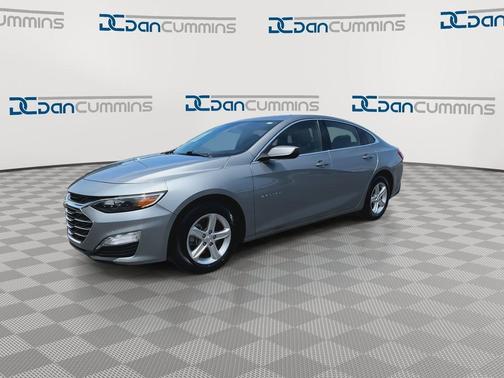Sterling Gray Metallic 2024 Chevrolet Malibu LT