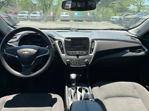 Sterling Gray Metallic 2024 Chevrolet Malibu LT