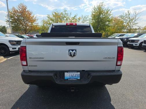 2016 RAM 1500 SLT