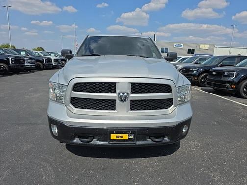 2016 RAM 1500 SLT