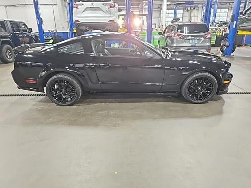 2005 Ford Mustang 