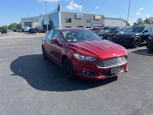 2014 Ford Fusion SE